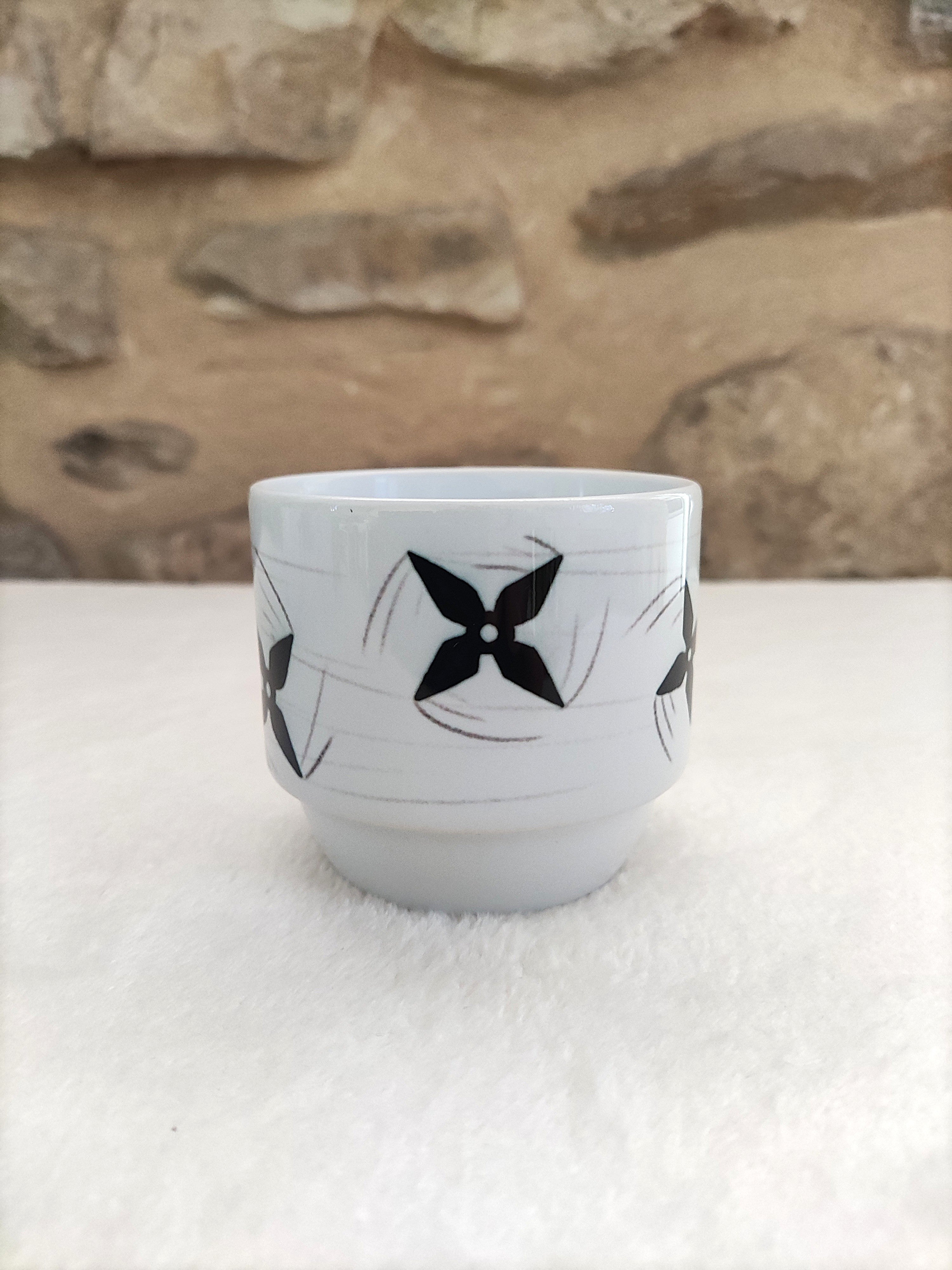Duo de petits mugs, Lotus et Shurikens