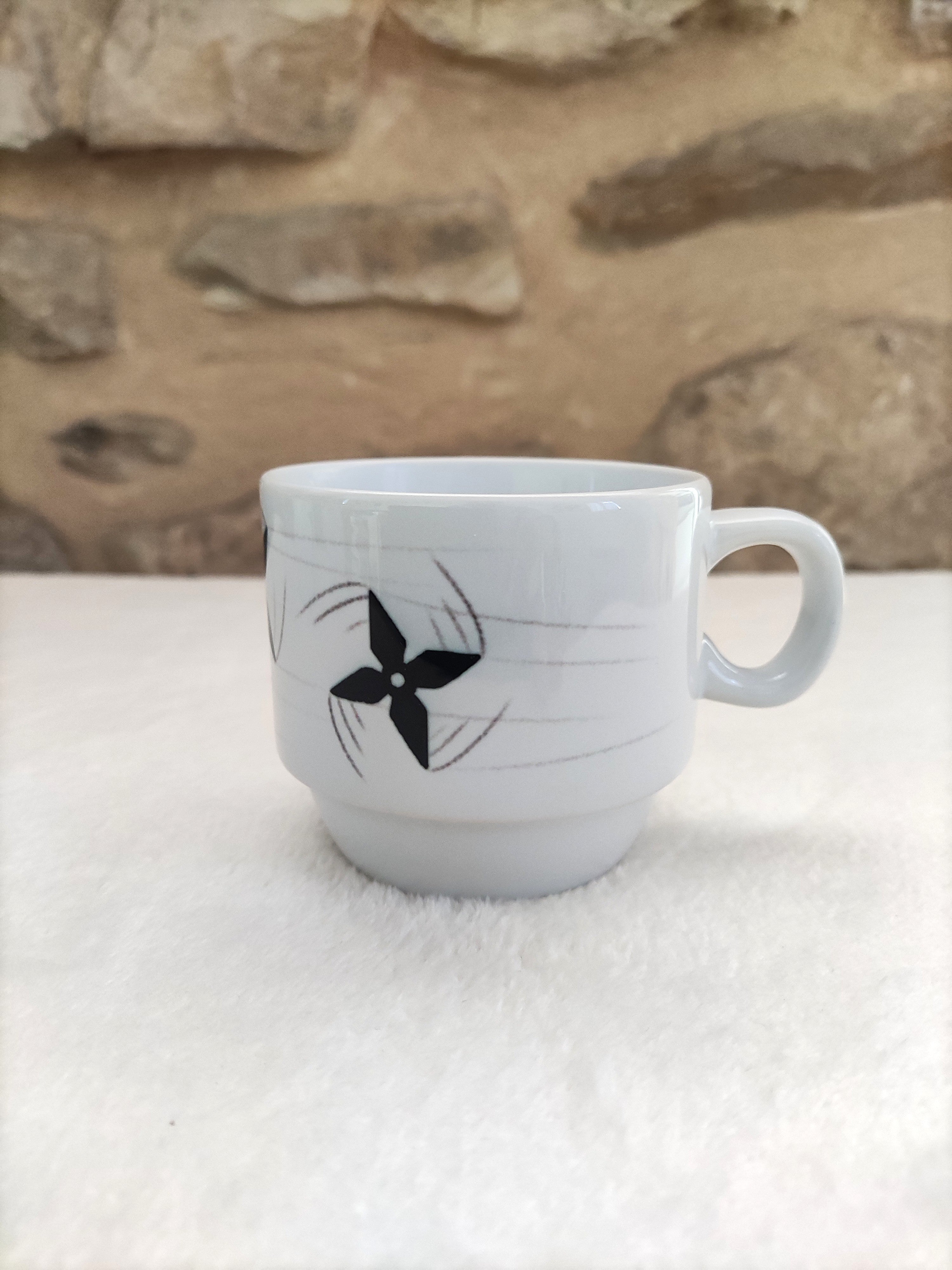 Duo de petits mugs, Lotus et Shurikens
